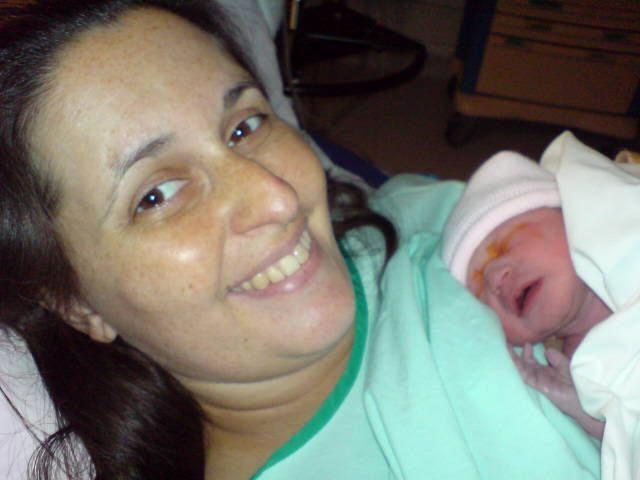 Premire photo de notre Lann. Elle est ne le 10 juin  22h53. Elle mesure 46 cm pour 2,4